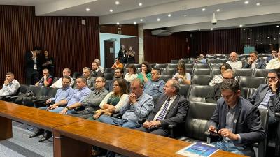  Deputados estaduais participam de Fórum do Grupo de Trabalho de Educação Política das cooperativas